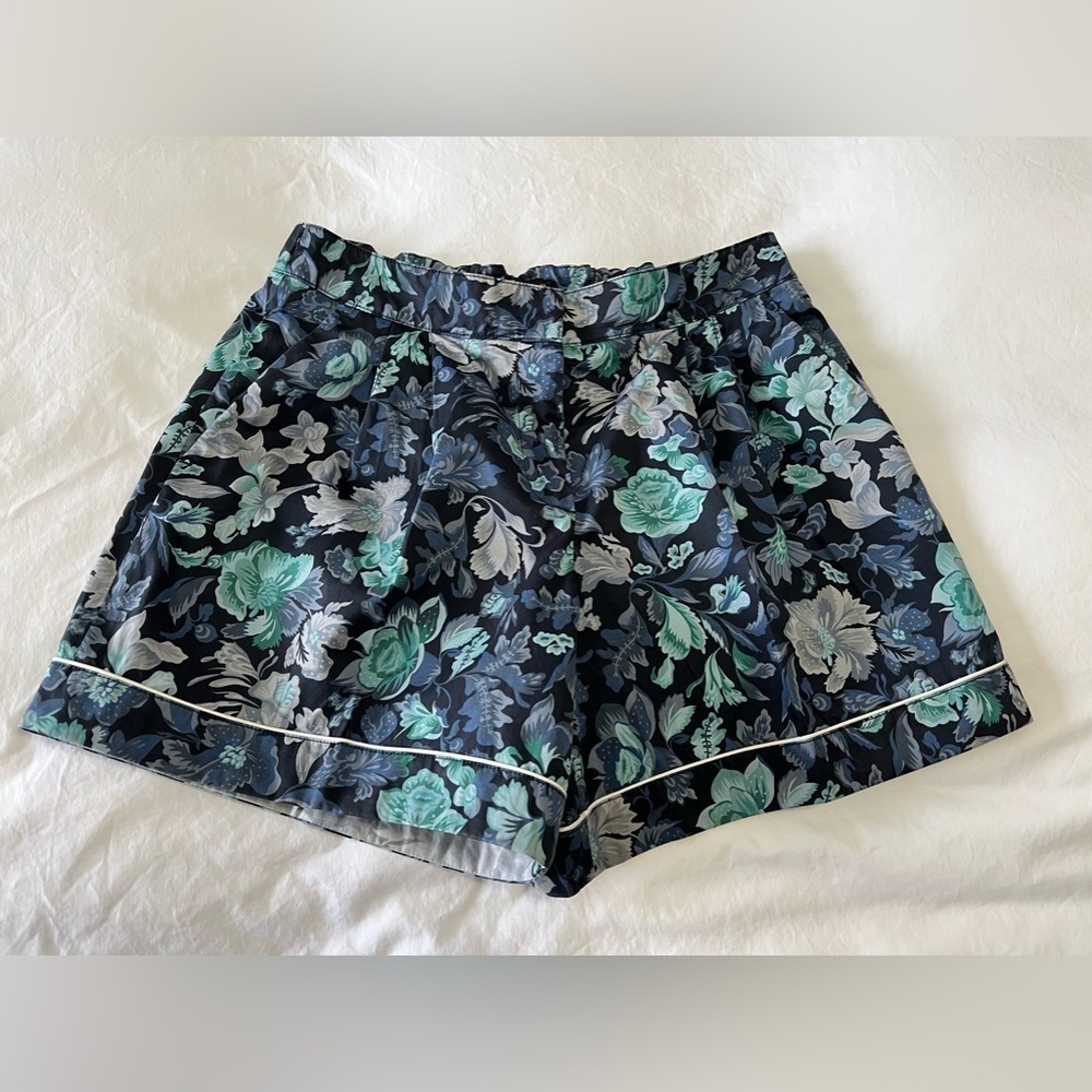 Burberry Ladies Queenswood Floral Shorts | Blue Elastic Waist Size US 4.